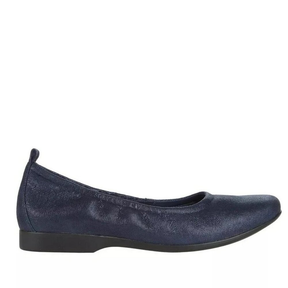 Clarks Suede UN DARCEY VIBE Comfort Ballet Flats NAVY METALLIC Women Sz 8 NWT